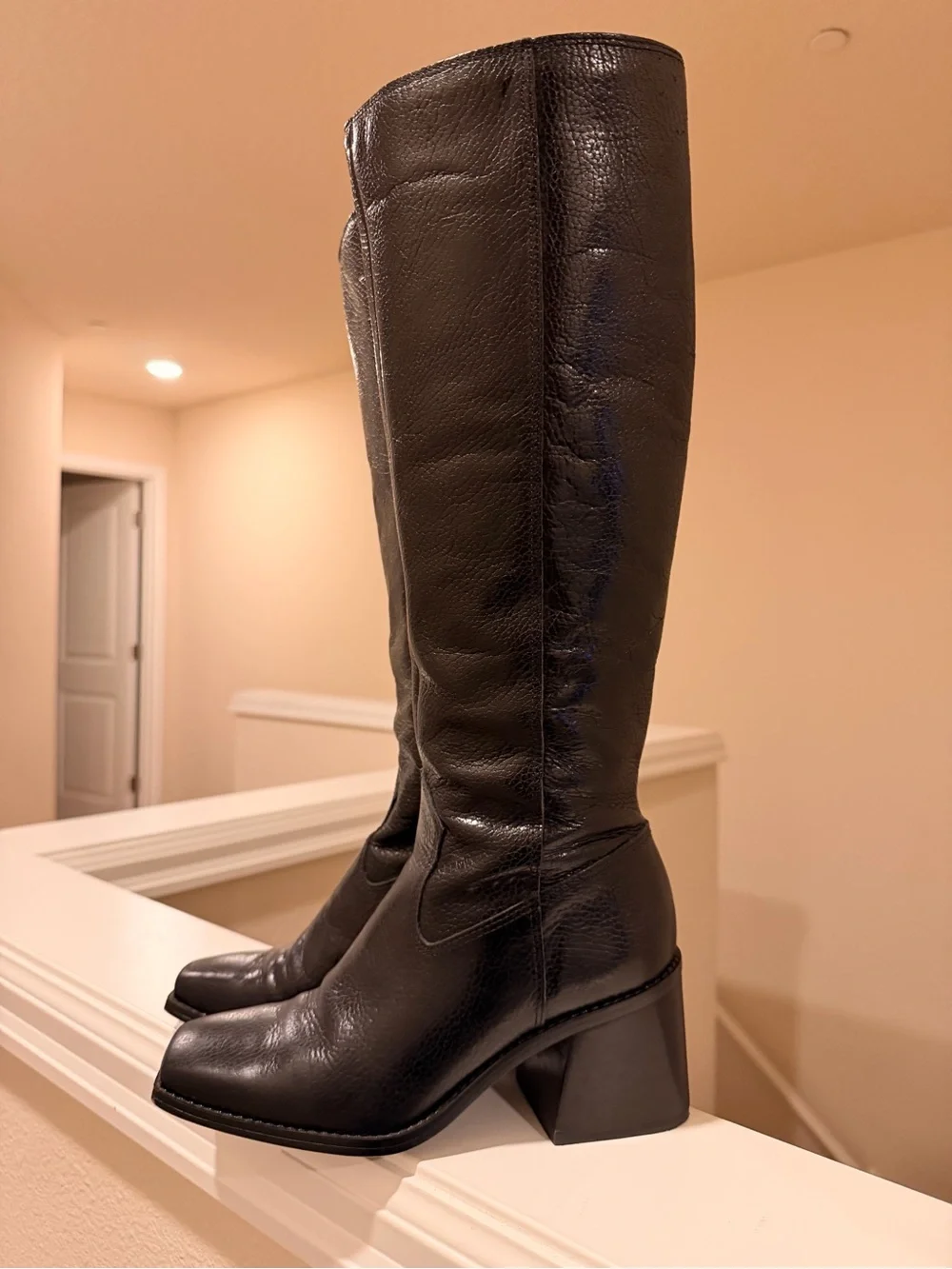 Vince Camuto knee regular steady